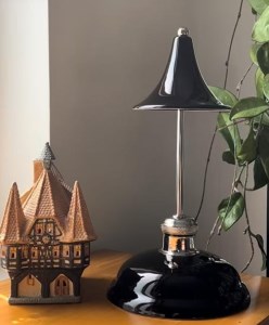 آباژور سیرک رنگ مشکی